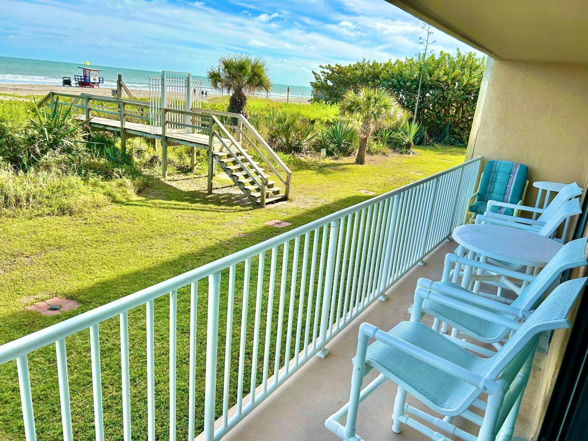 Beach Living At Its Best! شاطئ كوكوا المظهر الخارجي الصورة